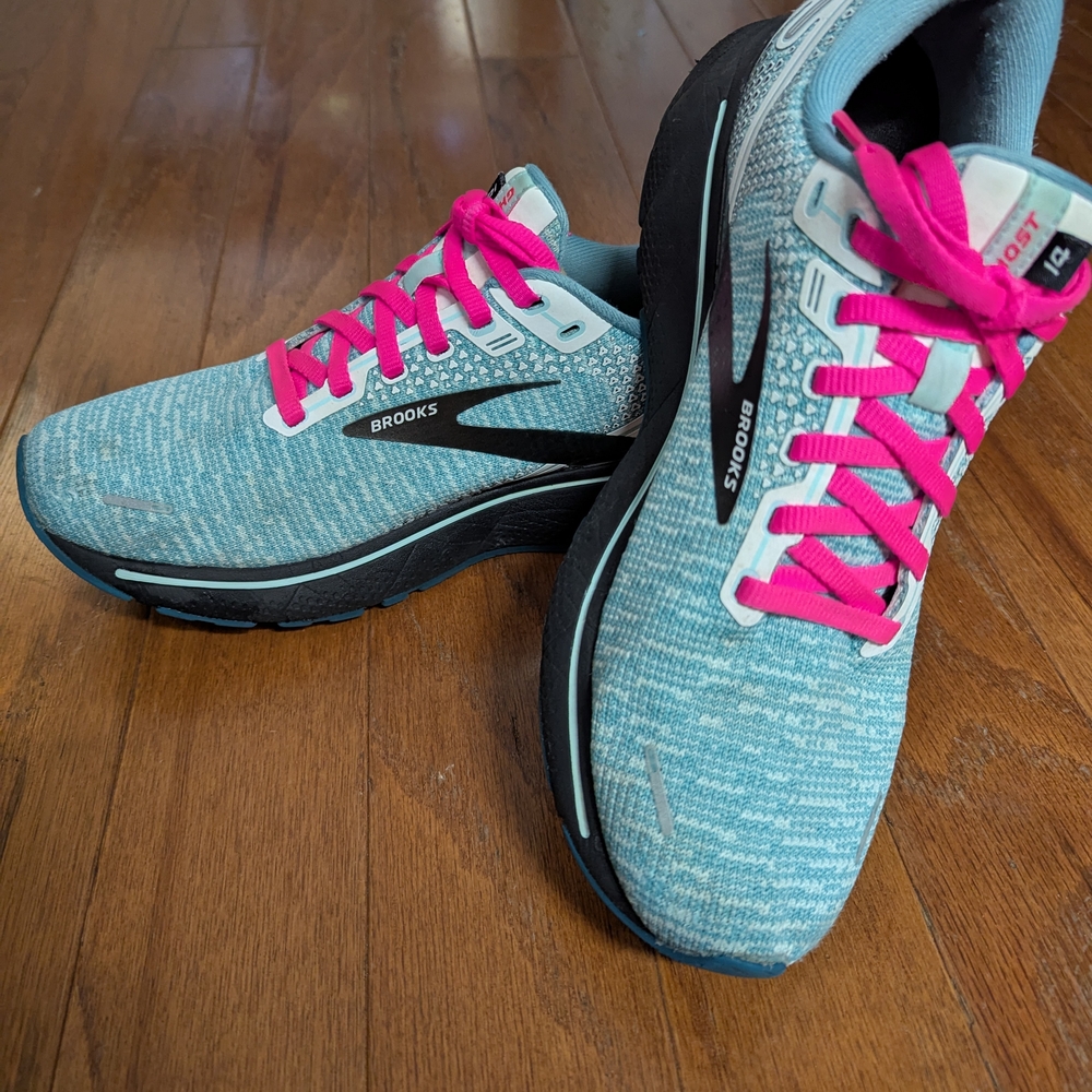 Brooks Blue and Pink Athletic Shoes with Knit Upper